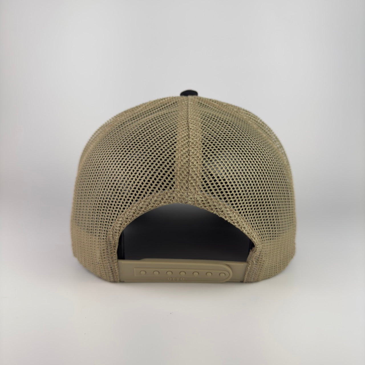 "SL" Structured Mesh Hat (Tan/Black)